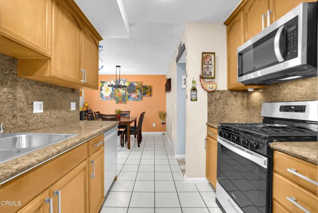 13175 Bromont Avenue, Sylmar, CA 91342