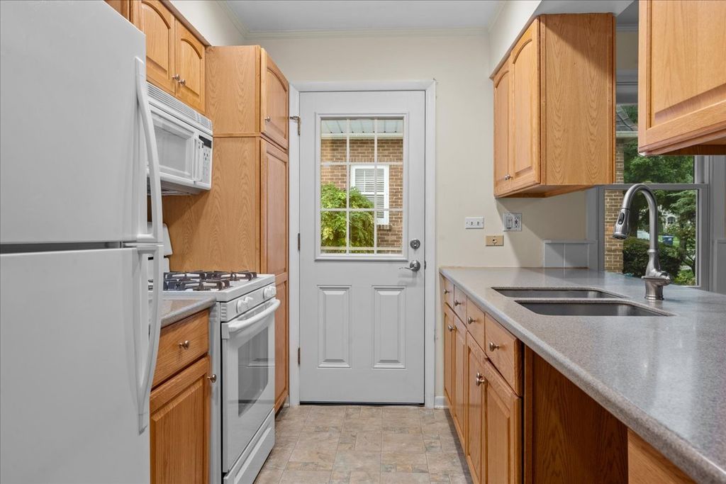 1122 Osterman Avenue, Deerfield, IL 60015 — photo 5