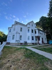 47 Longwood Ave 3, Fitchburg, MA 01420