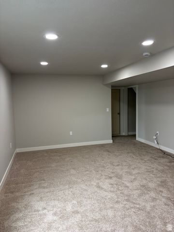 312 W SAPPHIRE DR, Tooele, UT 84074