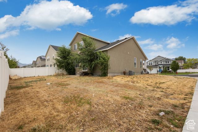 312 W SAPPHIRE DR, Tooele, UT 84074