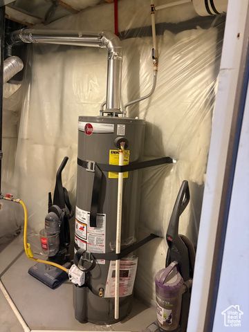 312 W SAPPHIRE DR, Tooele, UT 84074