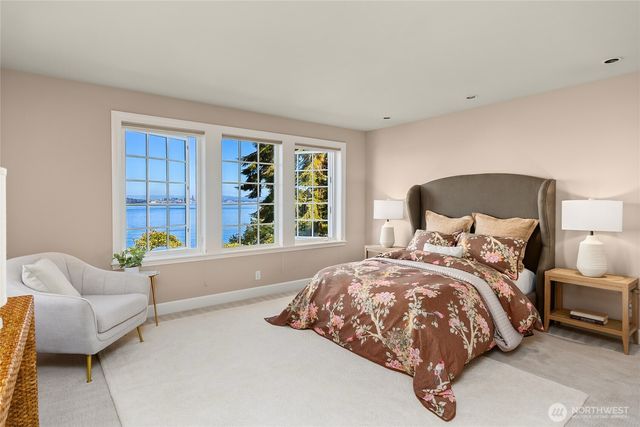 8916 Ferncliff Avenue NE, Bainbridge Island, WA 98110