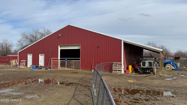 1508 Foster Rd, Toppenish, WA 98948