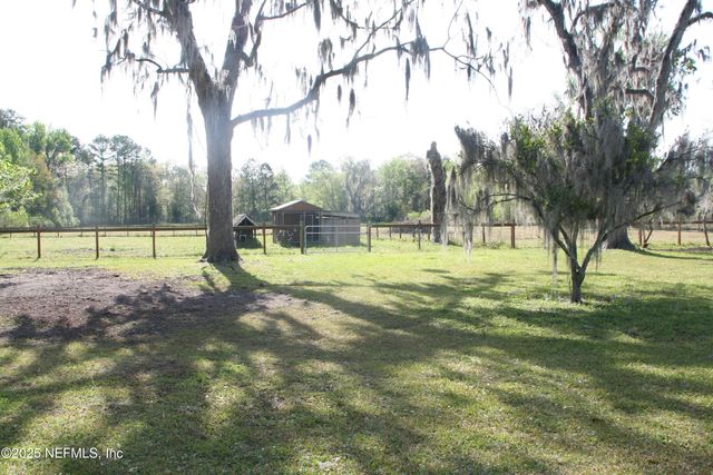 45740 PICKETT Street, Callahan, FL 32011