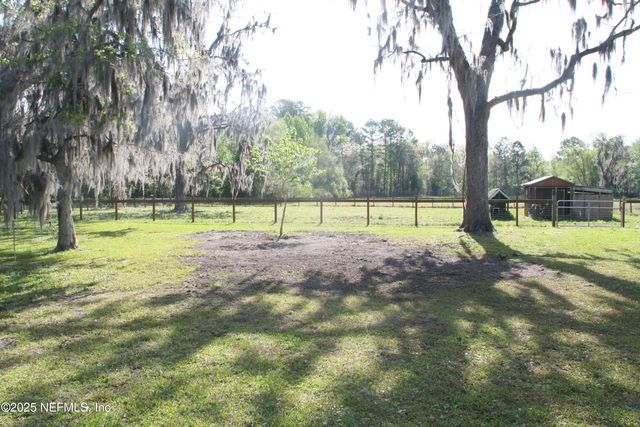45740 PICKETT Street, Callahan, FL 32011