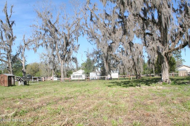 45740 PICKETT Street, Callahan, FL 32011