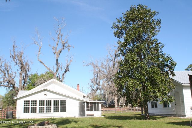 45740 PICKETT Street, Callahan, FL 32011