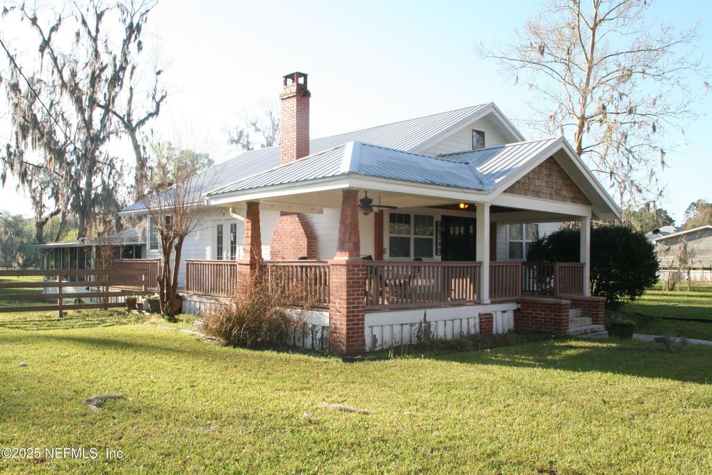 45740 PICKETT Street, Callahan, FL 32011