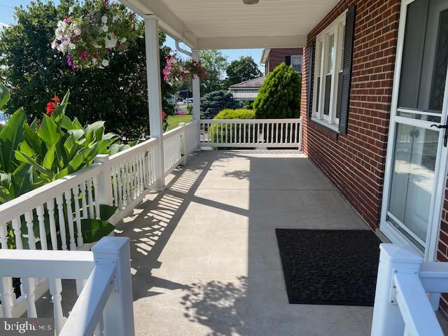 2654 DIVISION HWY, New Holland, PA 17557
