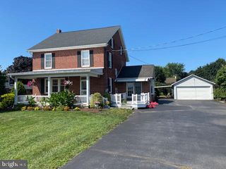 2654 DIVISION HWY, New Holland, PA 17557