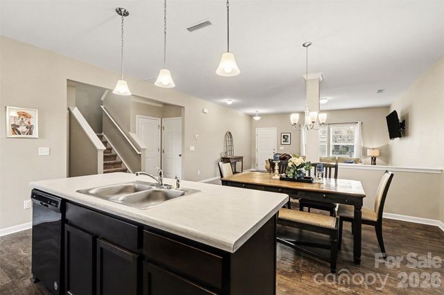 212 Hidden Lakes Road, Statesville, NC 28677