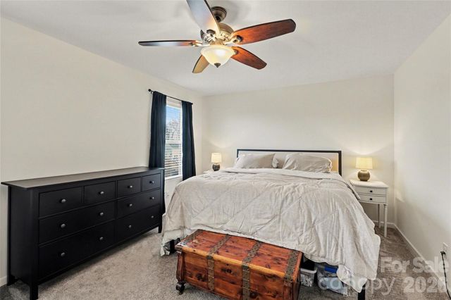 212 Hidden Lakes Road, Statesville, NC 28677