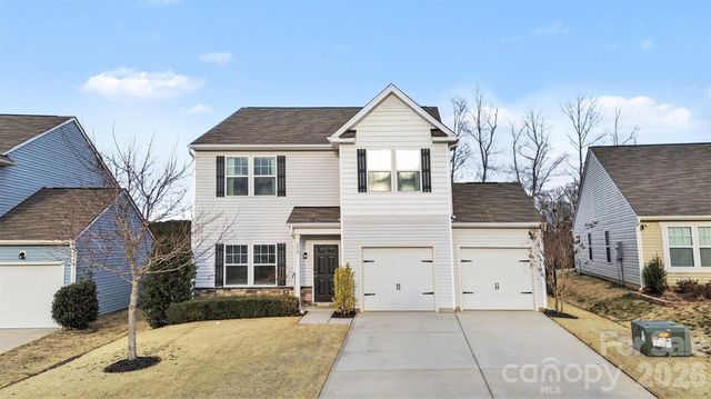 212 Hidden Lakes Road, Statesville, NC 28677