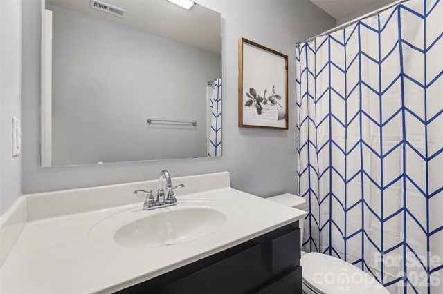 212 Hidden Lakes Road, Statesville, NC 28677