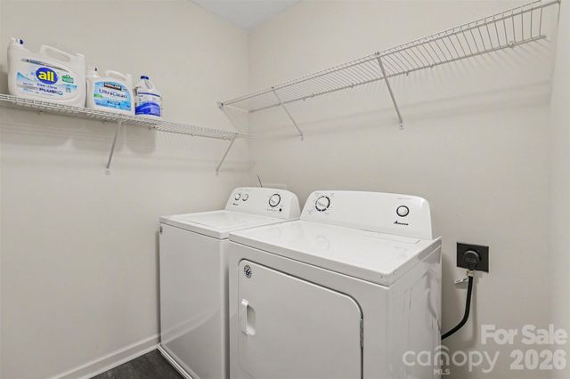 212 Hidden Lakes Road, Statesville, NC 28677