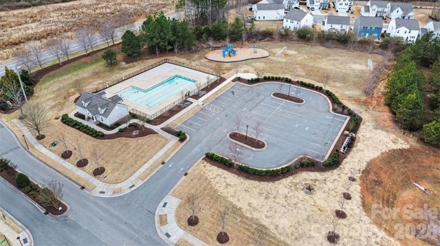 212 Hidden Lakes Road, Statesville, NC 28677