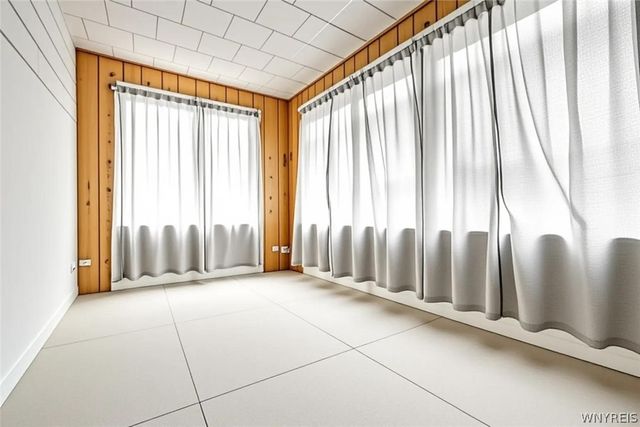 153 Springville Avenue Lower, Amherst, NY 14226