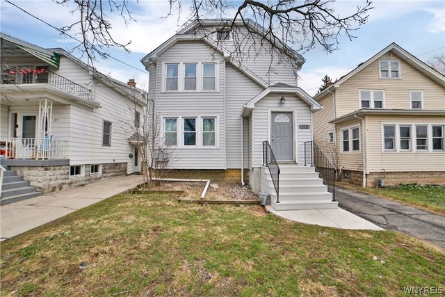 153 Springville Avenue Lower, Amherst, NY 14226