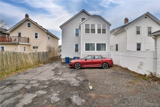 153 Springville Avenue Lower, Amherst, NY 14226