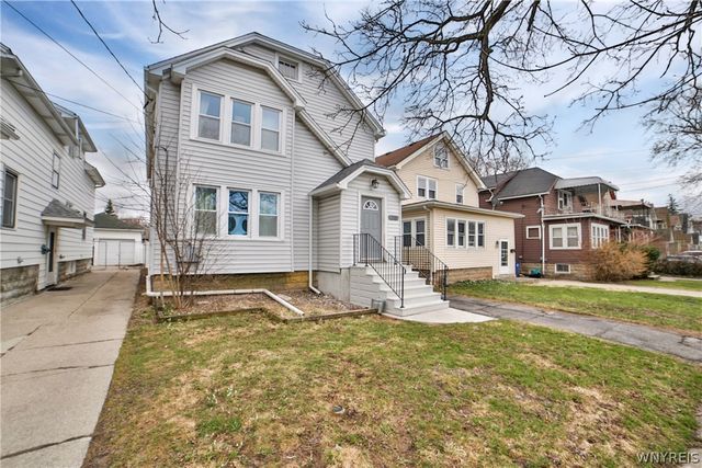 153 Springville Avenue Lower, Amherst, NY 14226