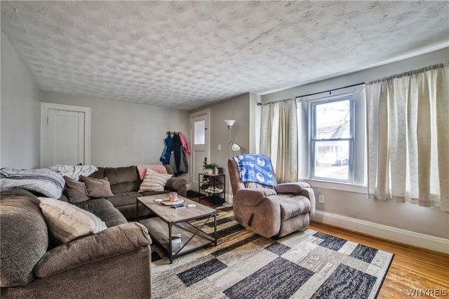 153 Springville Avenue Lower, Amherst, NY 14226