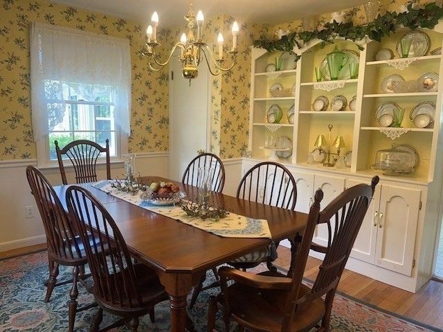 43 Pine Hill Rd, Springfield, MA 01118