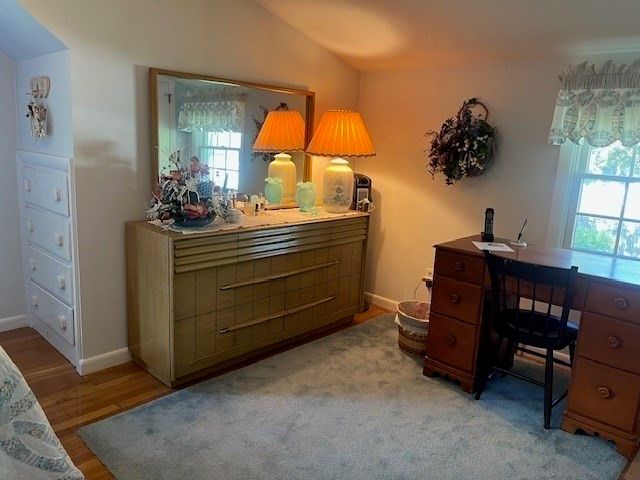 43 Pine Hill Rd, Springfield, MA 01118