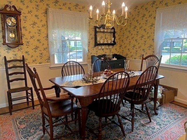 43 Pine Hill Rd, Springfield, MA 01118