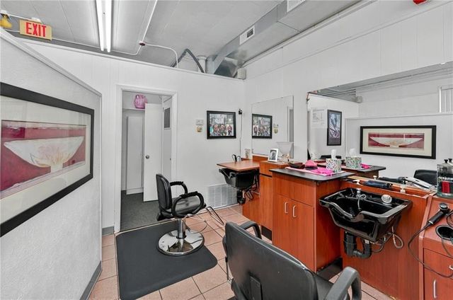 977 Mineral Spring Avenue, Providence, RI 02904