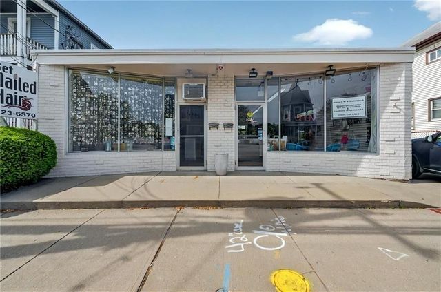 977 Mineral Spring Avenue, Providence, RI 02904