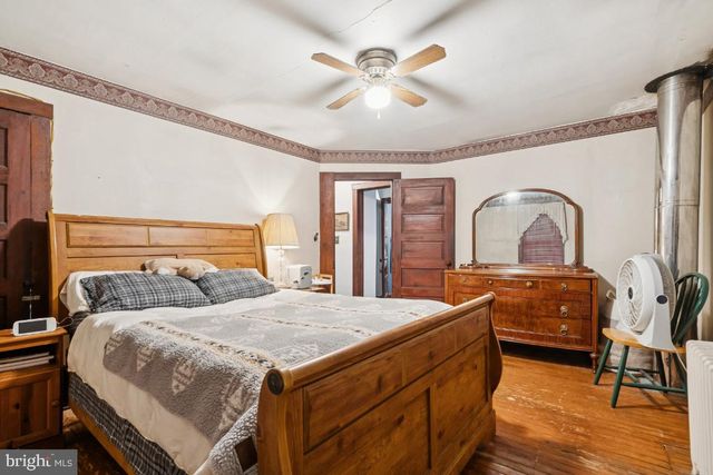 361 DEMOCRAT RD, Gibbstown, NJ 08027