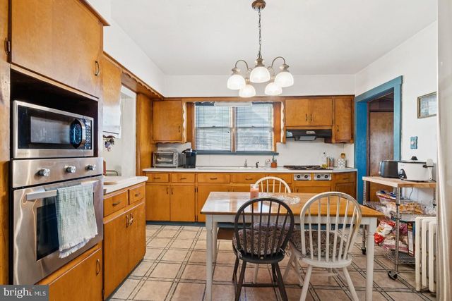 361 DEMOCRAT RD, Gibbstown, NJ 08027