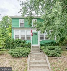 361 DEMOCRAT RD, Gibbstown, NJ 08027