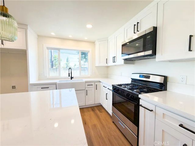 110 N Western, Santa Ana, CA 92703