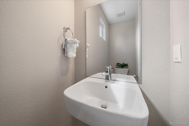 6005 Benton Street, Arvada, CO 80003