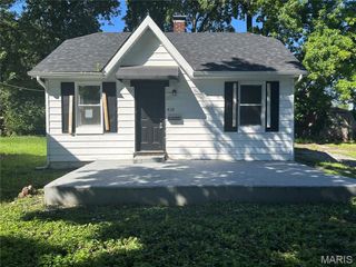418 Jerome Lane, Cahokia, IL 62206