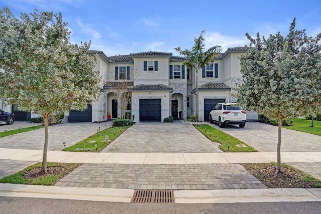 11966 NW 47th Manor, Coral Springs, FL 33076