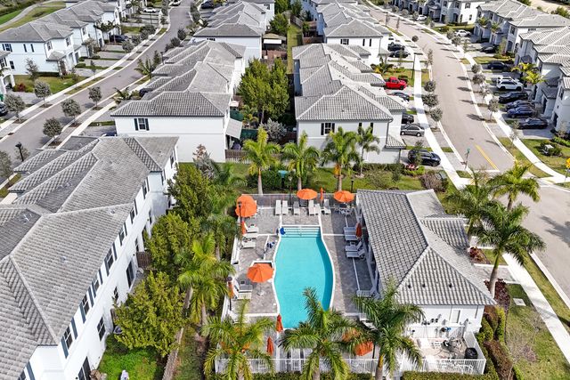 11966 NW 47th Manor, Coral Springs, FL 33076