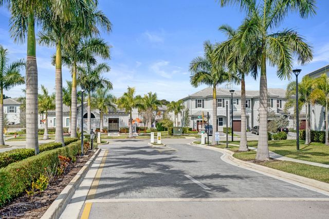 11966 NW 47th Manor, Coral Springs, FL 33076