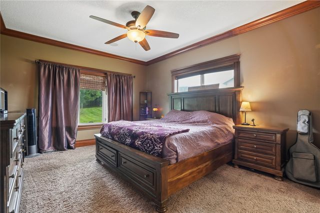 1154 Kettering Rd, Marion, IA 52302