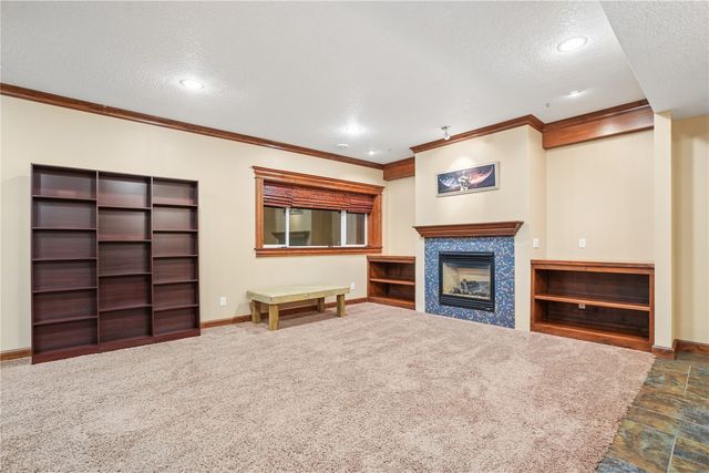1154 Kettering Rd, Marion, IA 52302