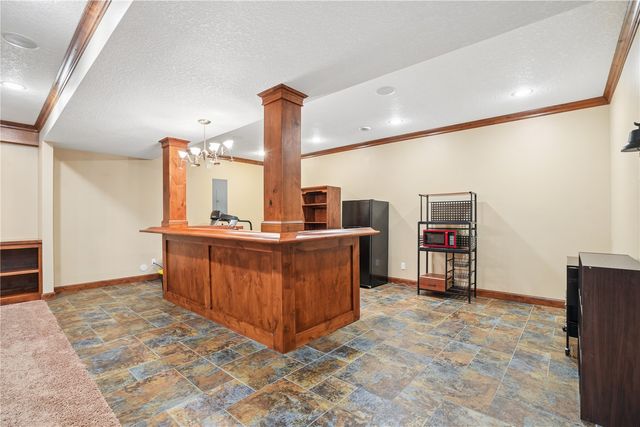 1154 Kettering Rd, Marion, IA 52302