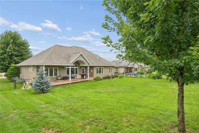 1154 Kettering Rd, Marion, IA 52302