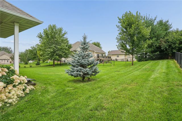 1154 Kettering Rd, Marion, IA 52302
