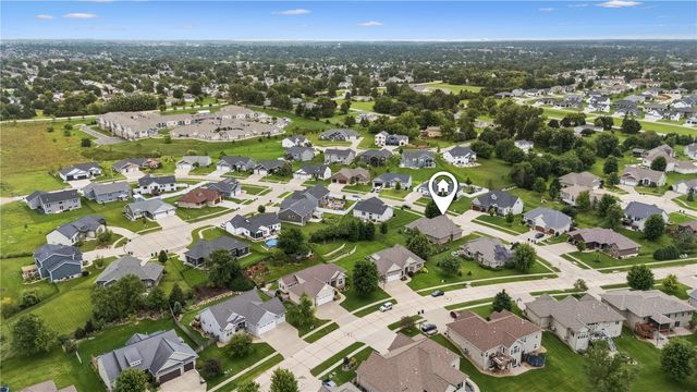 1154 Kettering Rd, Marion, IA 52302