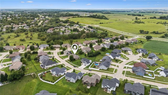 1154 Kettering Rd, Marion, IA 52302