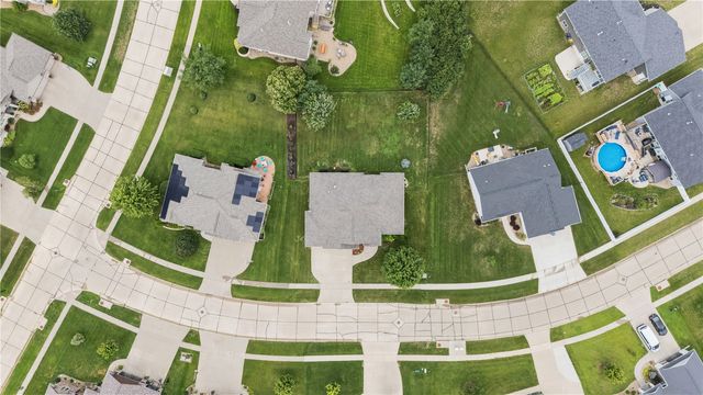 1154 Kettering Rd, Marion, IA 52302