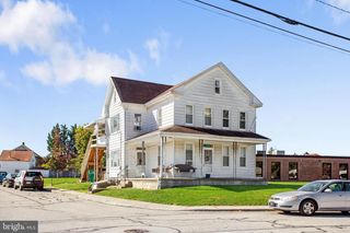 400 LINDEN AVE, Hanover, PA 17331