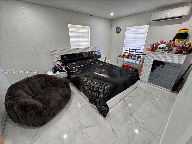 10412 SW 173rd St, Miami, FL 33157